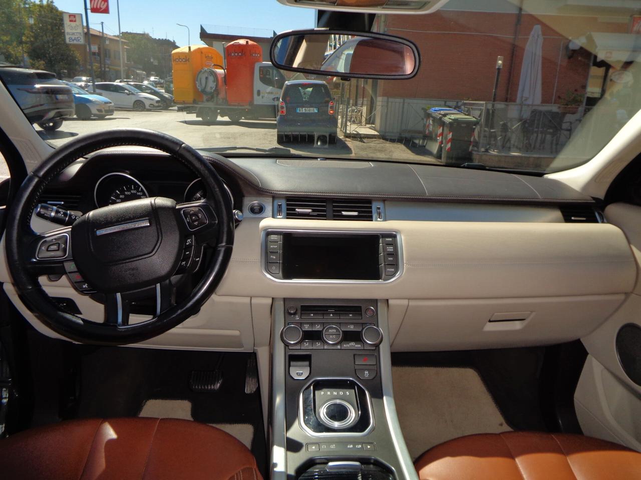 Land Rover Range Evoque 2.2 TD4 5p. Dynamic