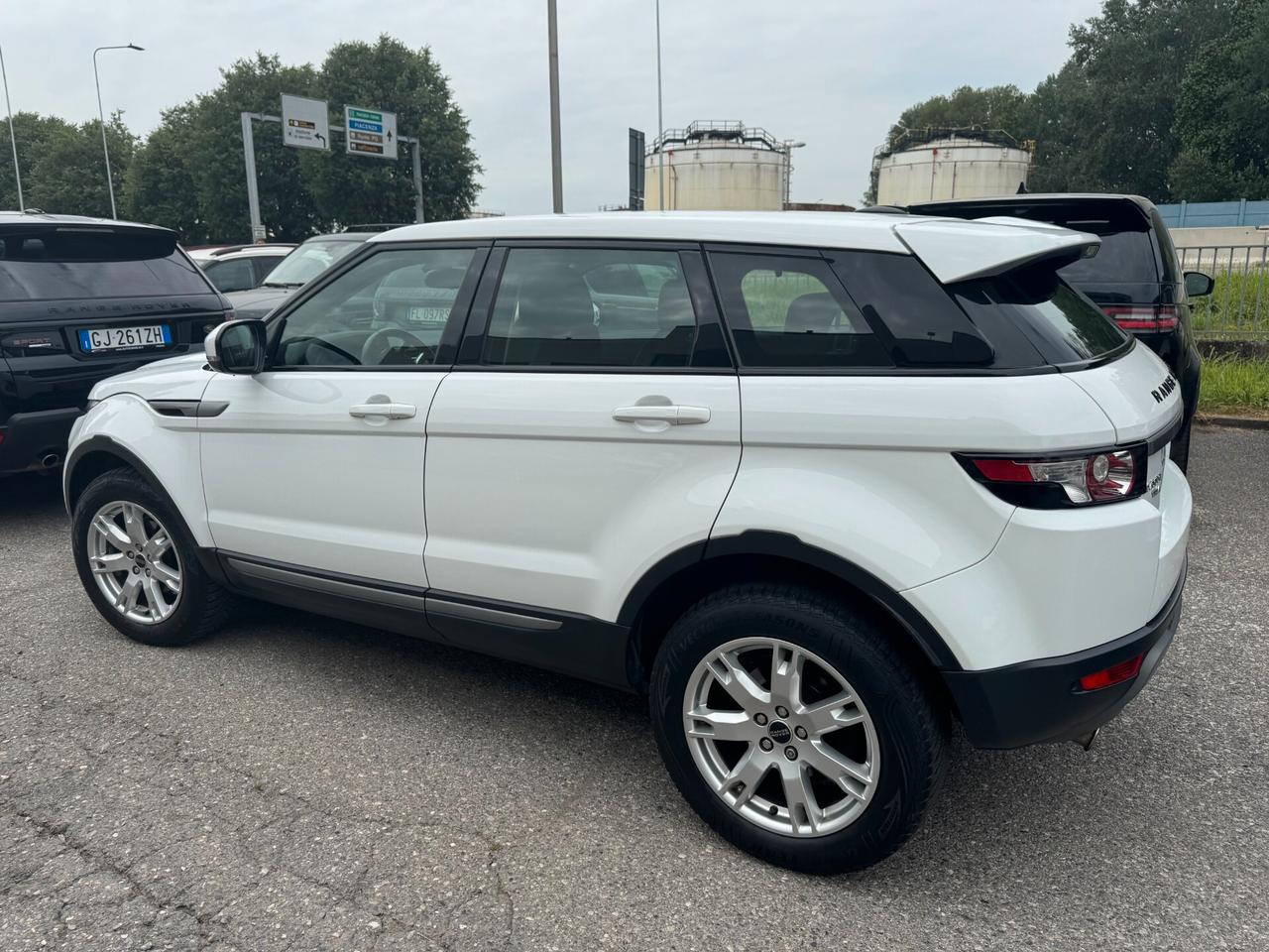 Land Rover Range Rover Evoque Range Rover Evoque 2.2 TD4 5p. Pure