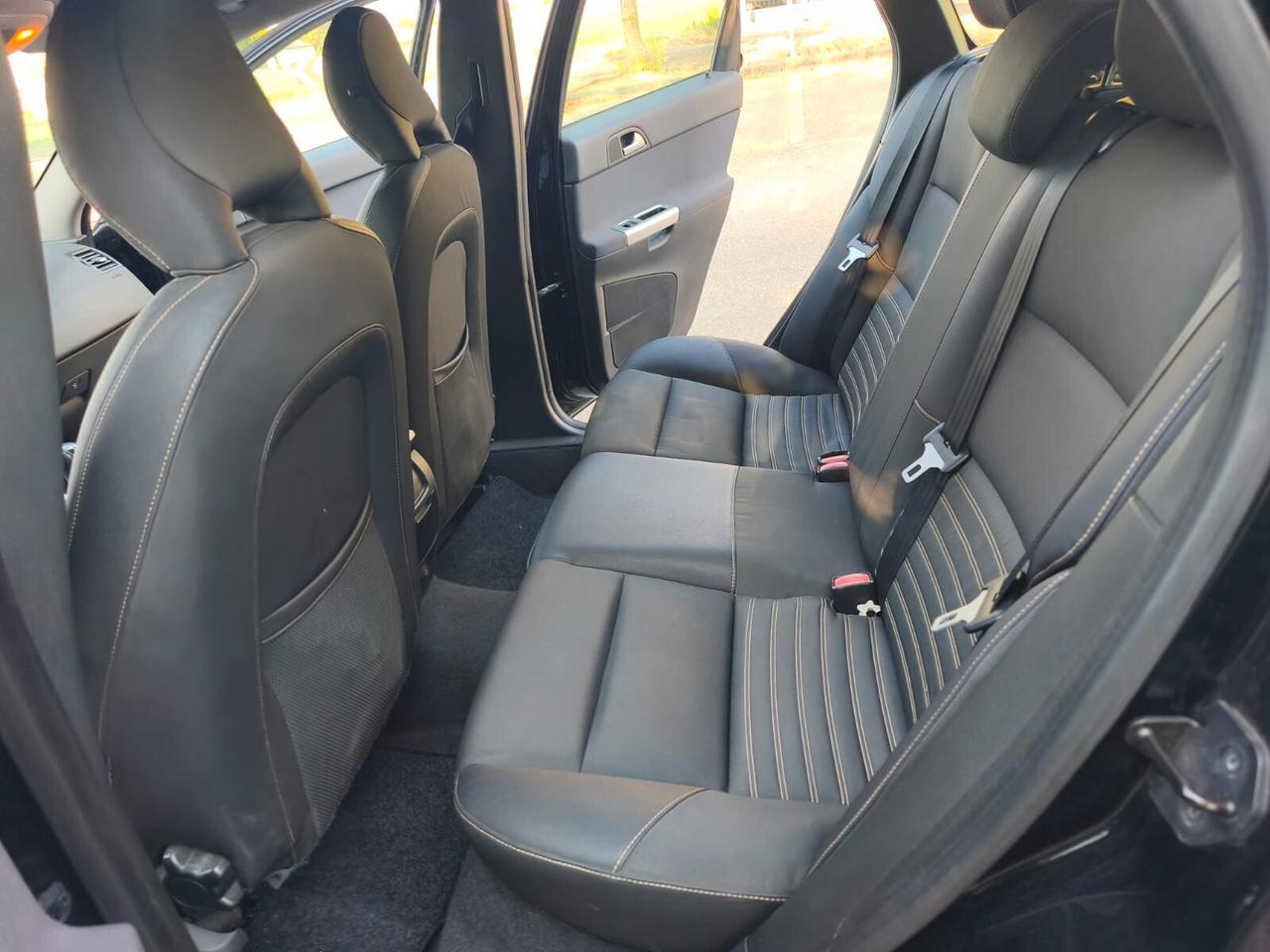 Volvo V50 SW 2011----1.6 Diesel