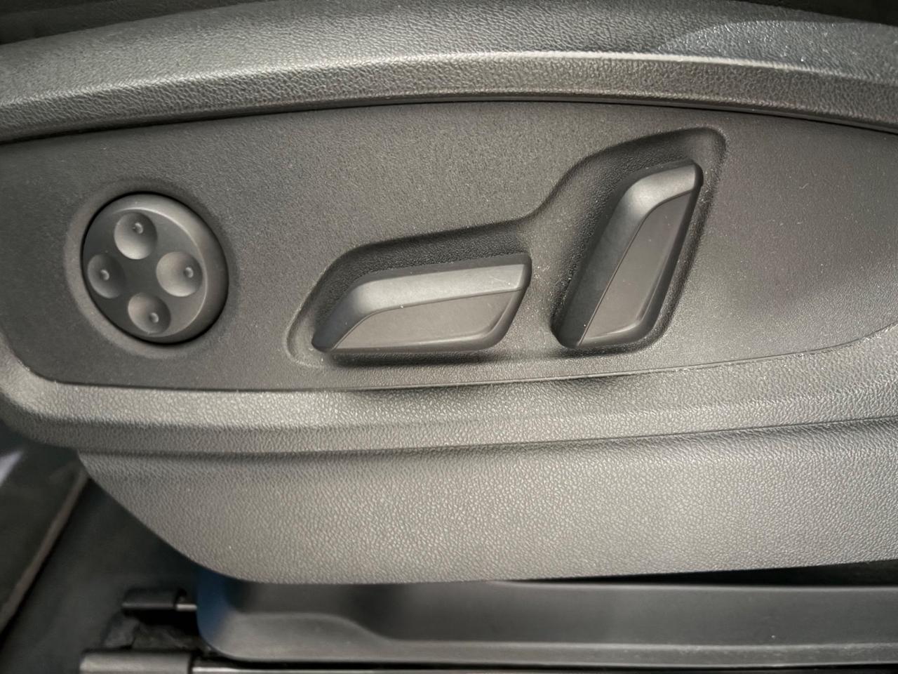 AUDI Q5 40 TDI S TRONIC S LINE PLUS 124.000 KM