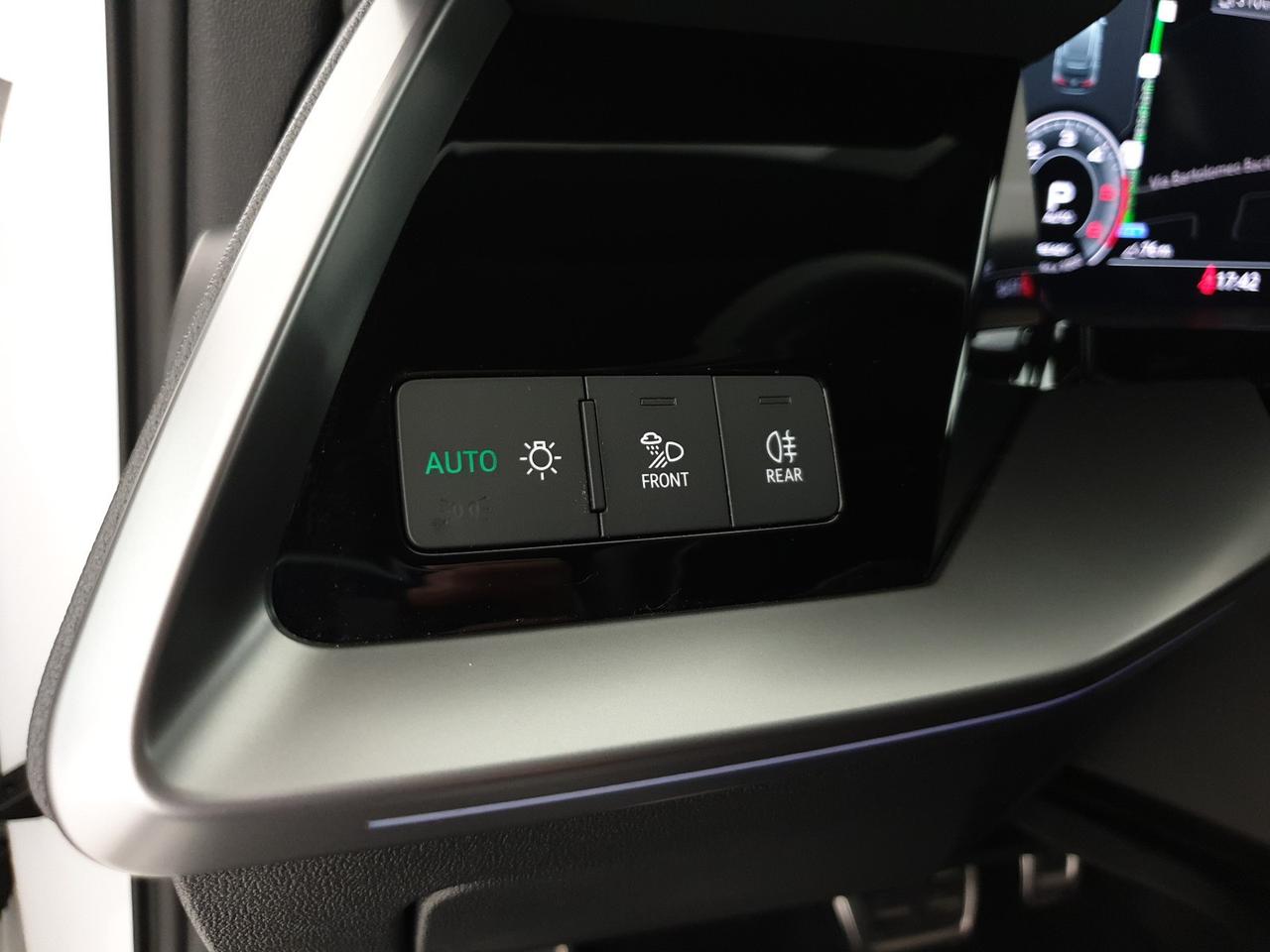 Sportback 30TDI 116CV S tronic Business Advanced