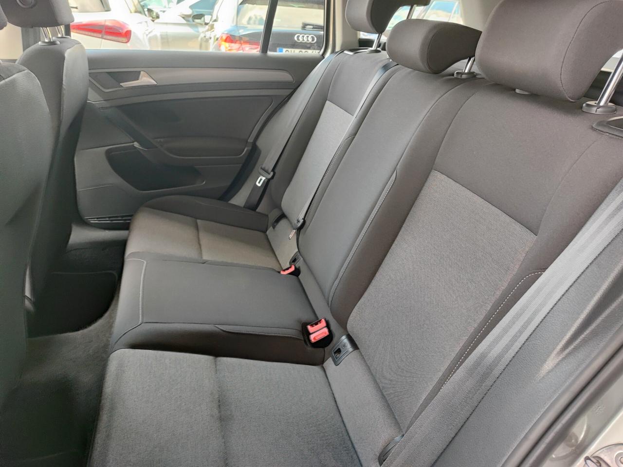 Volkswagen Golf Variant 1.6 TDI 105 CV Highline BlueMotion Technology