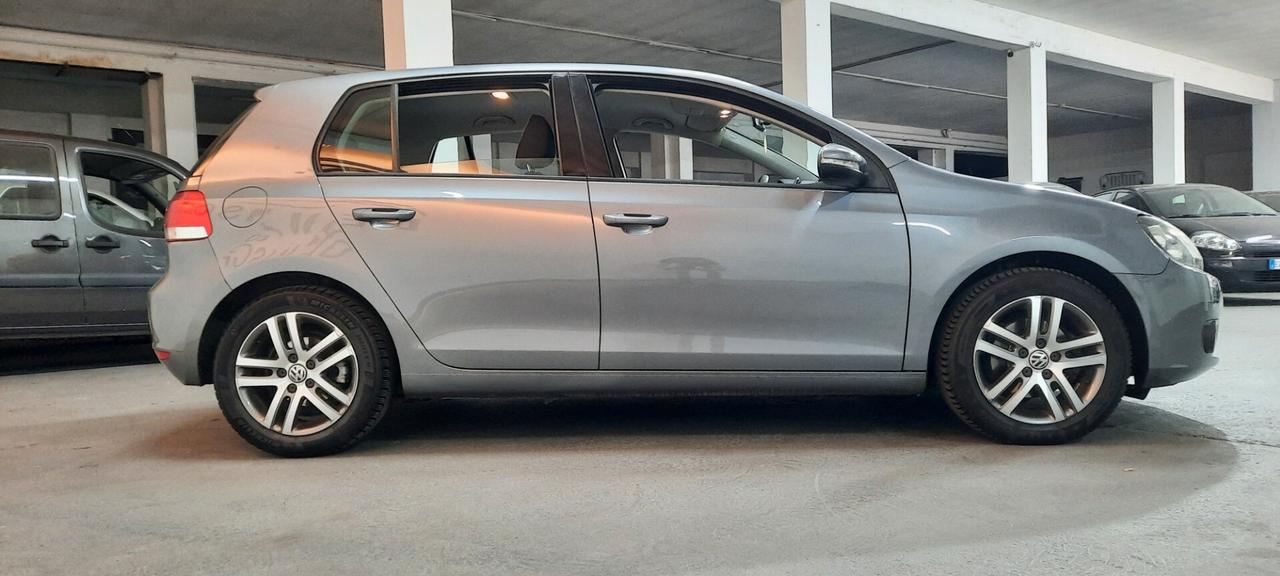 Volkswagen Golf Business 1.6 TDI 5p. Highline