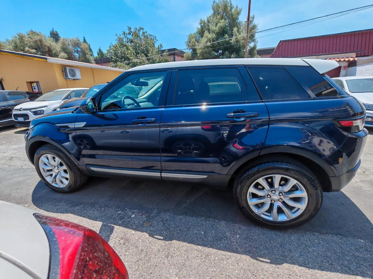 Land Rover Range Evoque 2.2 TD4 5p. Prestige