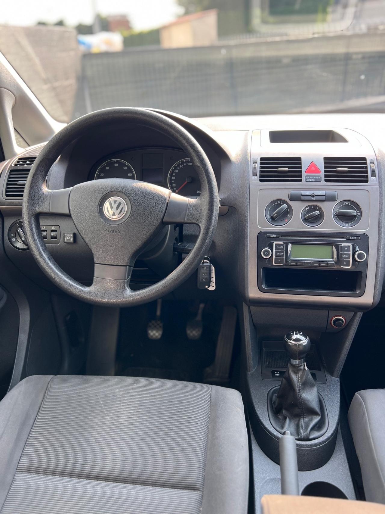 Volkswagen Touran 1.6 Trendline Bifuel GPL RINNOVATO