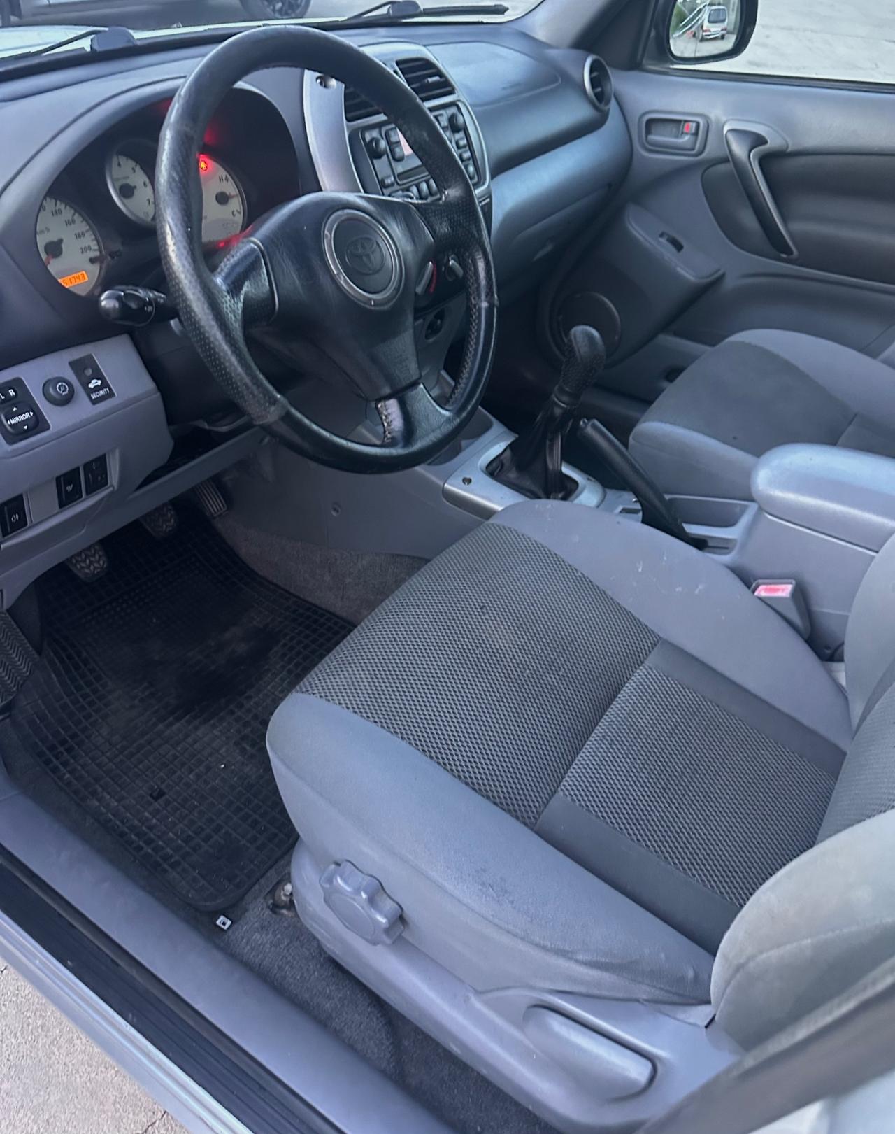 Toyota RAV 4 RAV4 2.0 Tdi D-4D cat 5 porte Sol