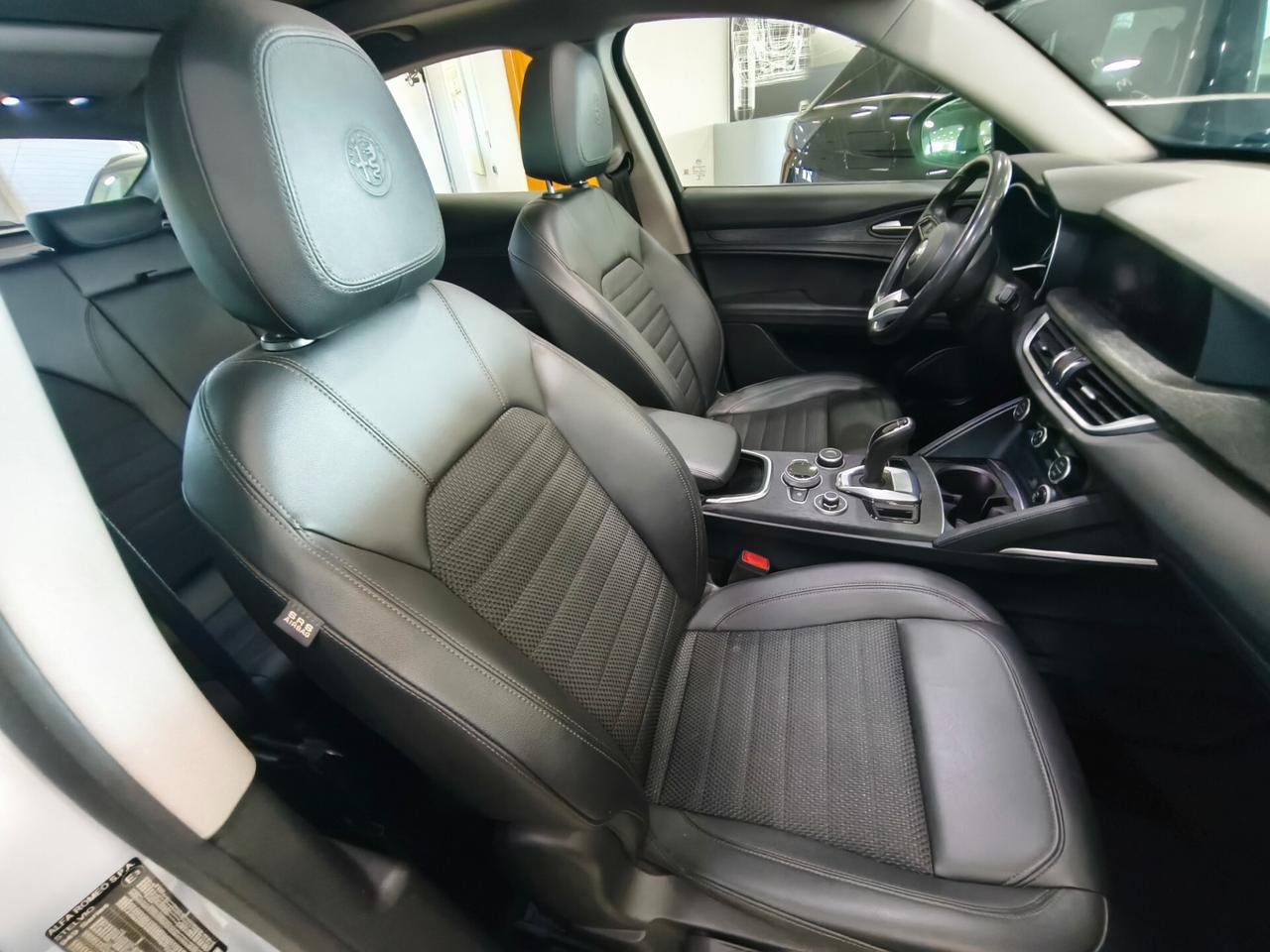 Alfa Romeo Stelvio 2.2 Turbodiesel 190 CV AT8 Q4 Executive