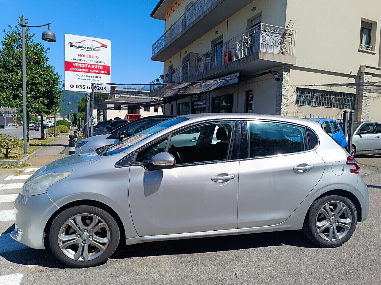 Peugeot 208 1.2 VTI Allure 80.000KM