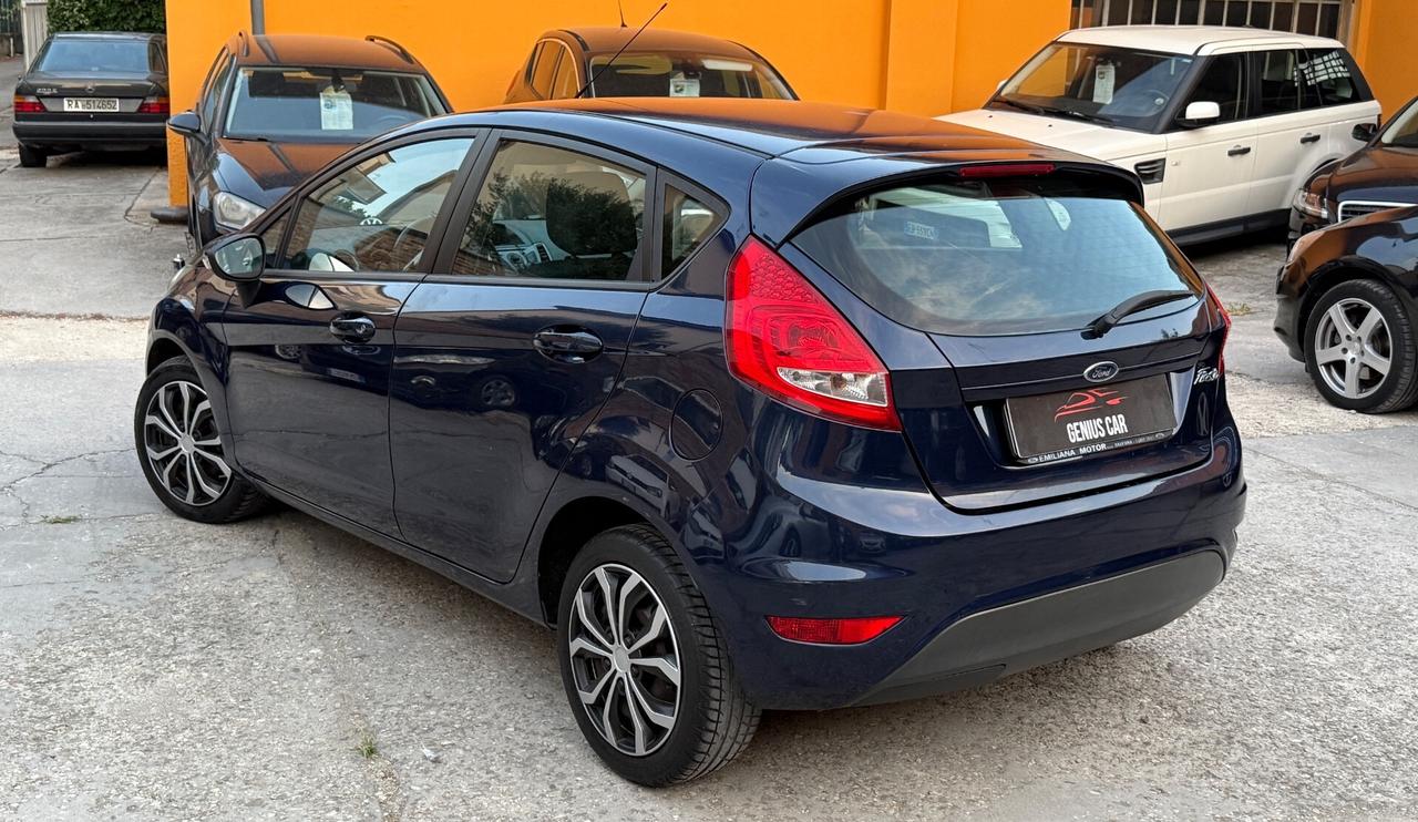 Ford Fiesta 1.4 5P GPL