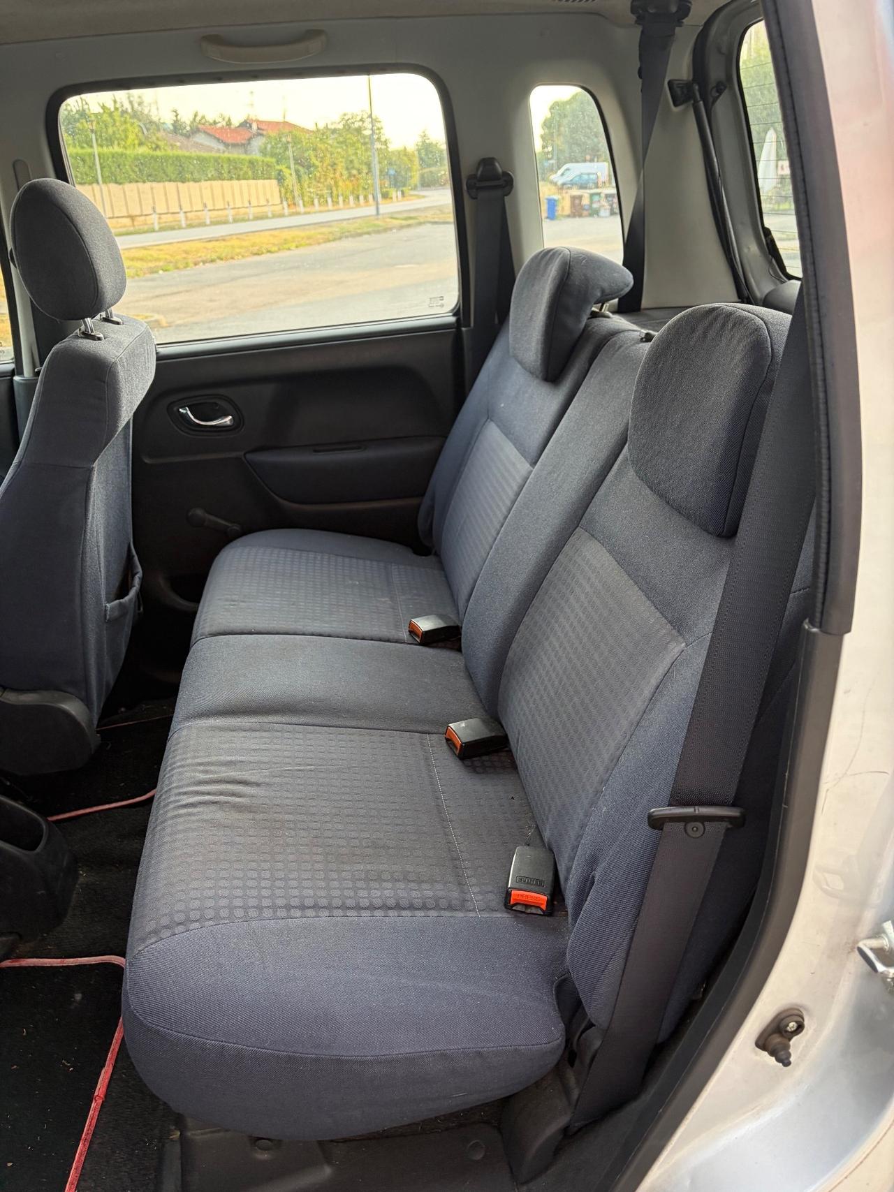 Opel Agila