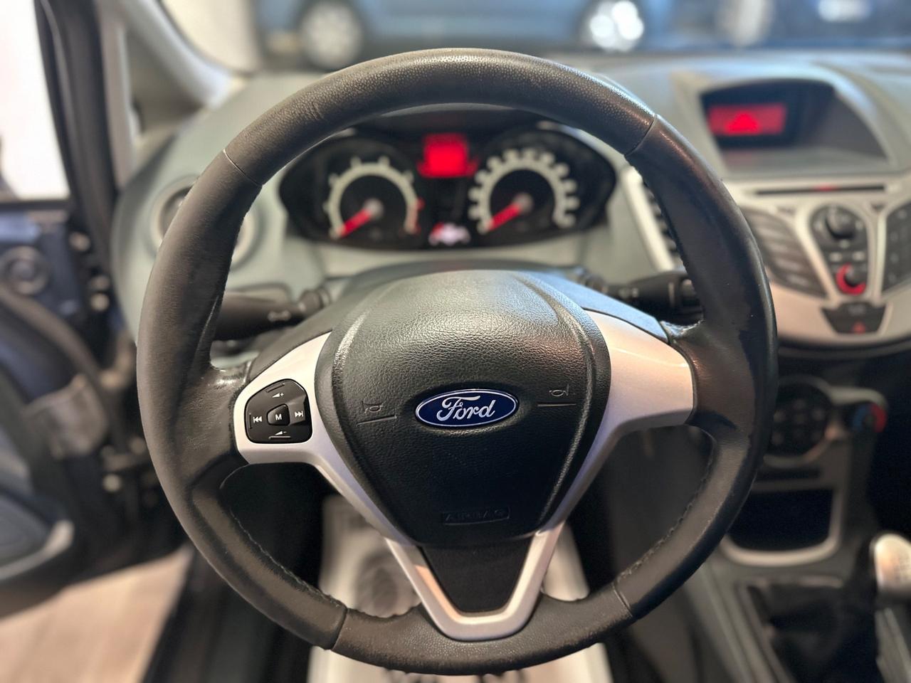 Ford Fiesta 1.4 3 porte Bz.- GPL Titanium NEOPATENTATI