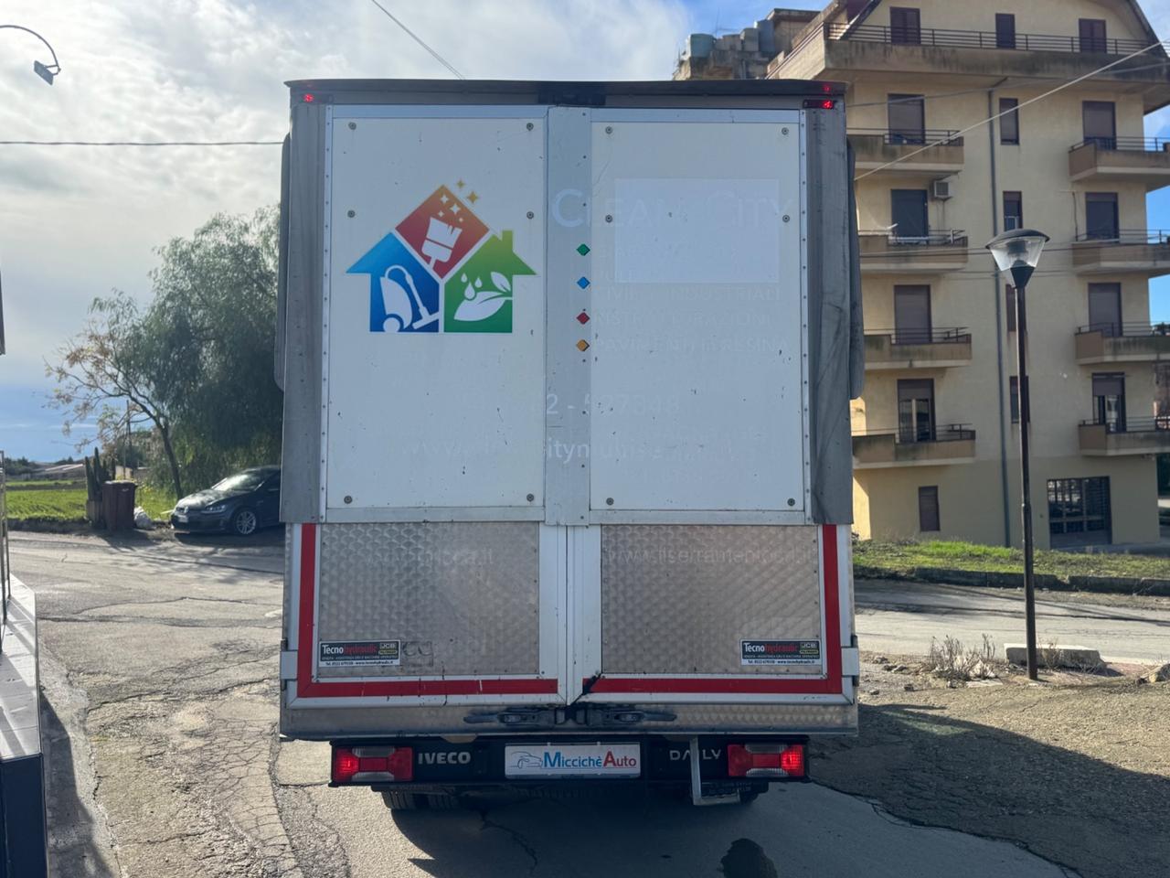 IVECO DAILY 35C17 3.0 170 CV CENTINA E TELONE