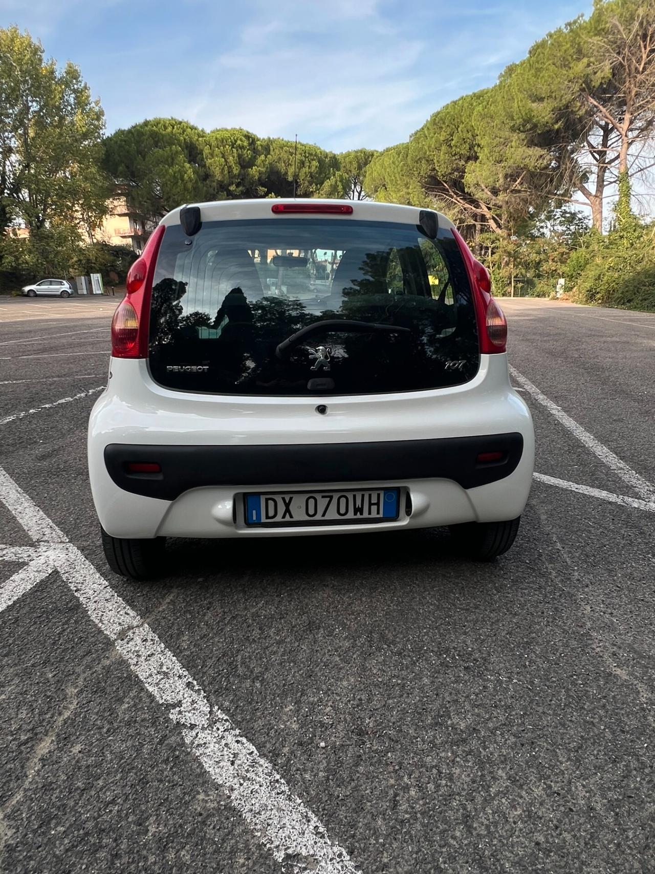 ADATTA PER NEOPATENTATI Peugeot 107 1.0 68CV 5p. Desir