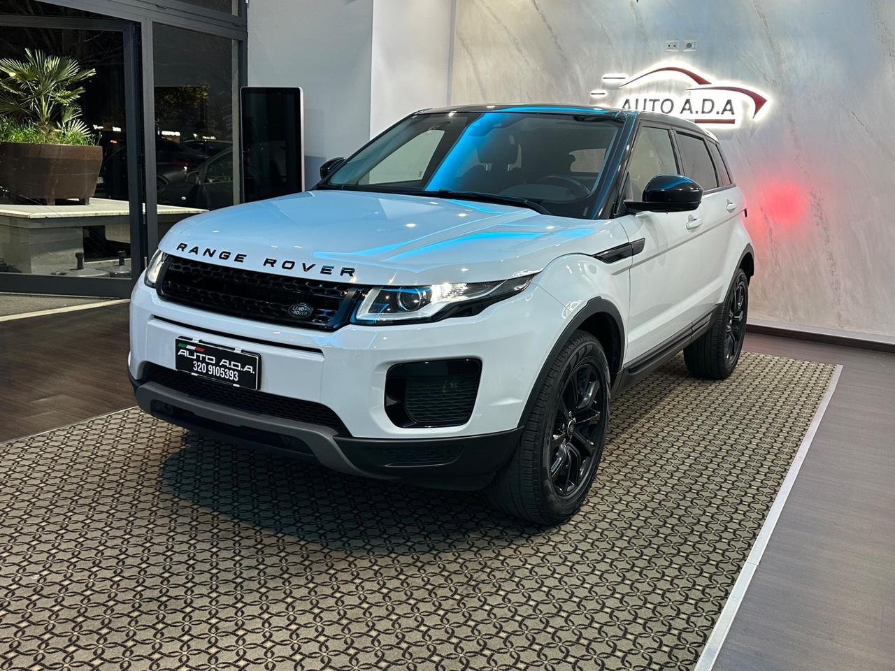Land Rover Range Evoque 2.0 eD4 5p. Pure