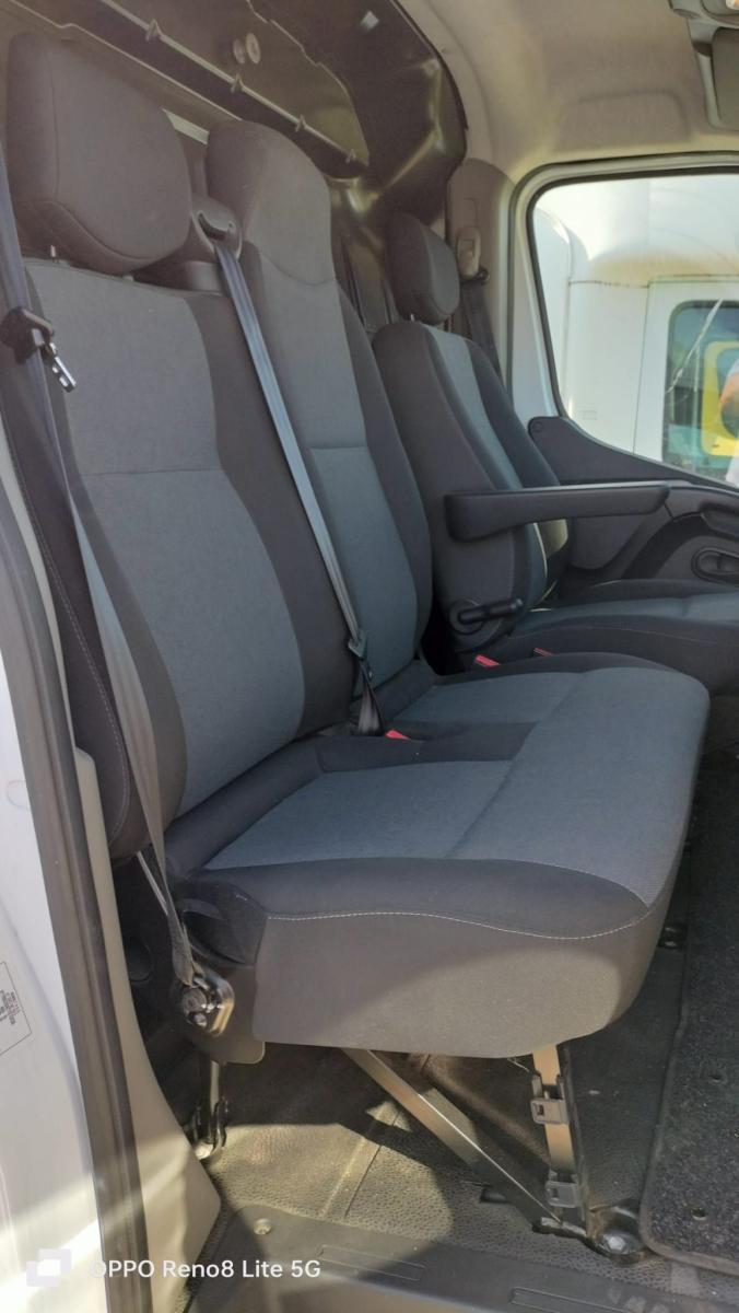 RENAULT master T35 2.3 L4H3 IVA COMPRESA