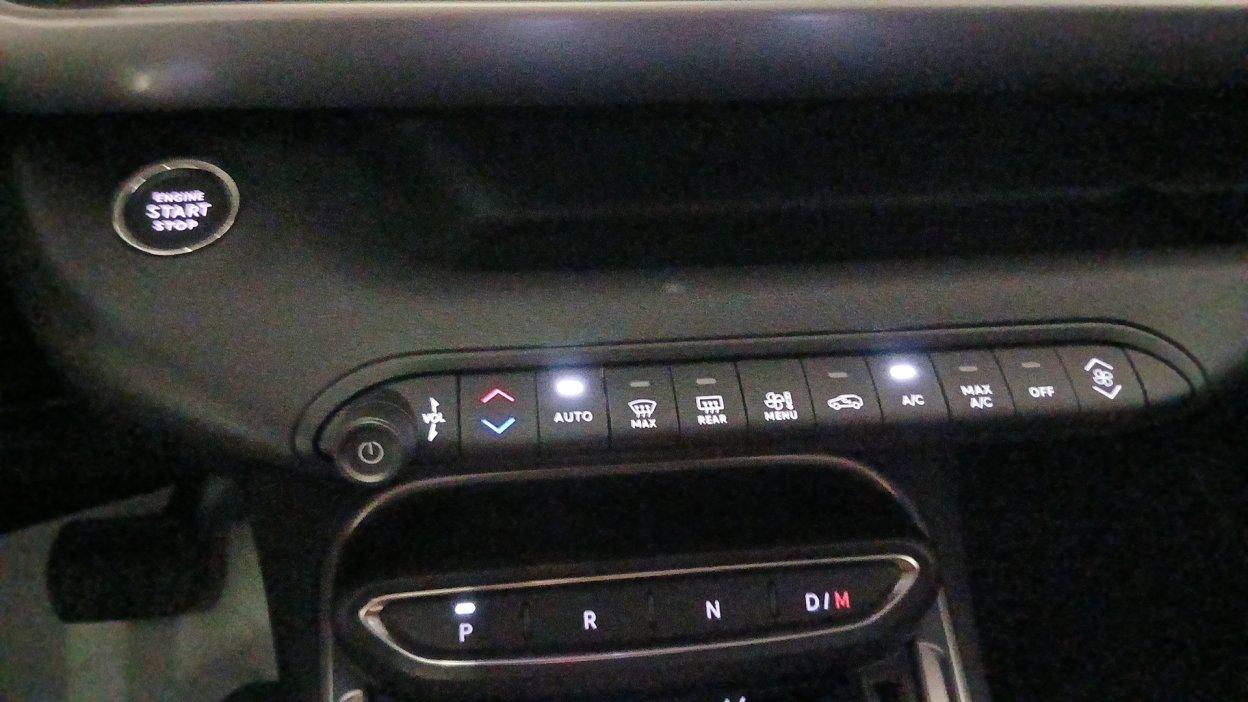 JEEP Avenger - Avenger 1.2 Turbo 100 CV MHEV Summit