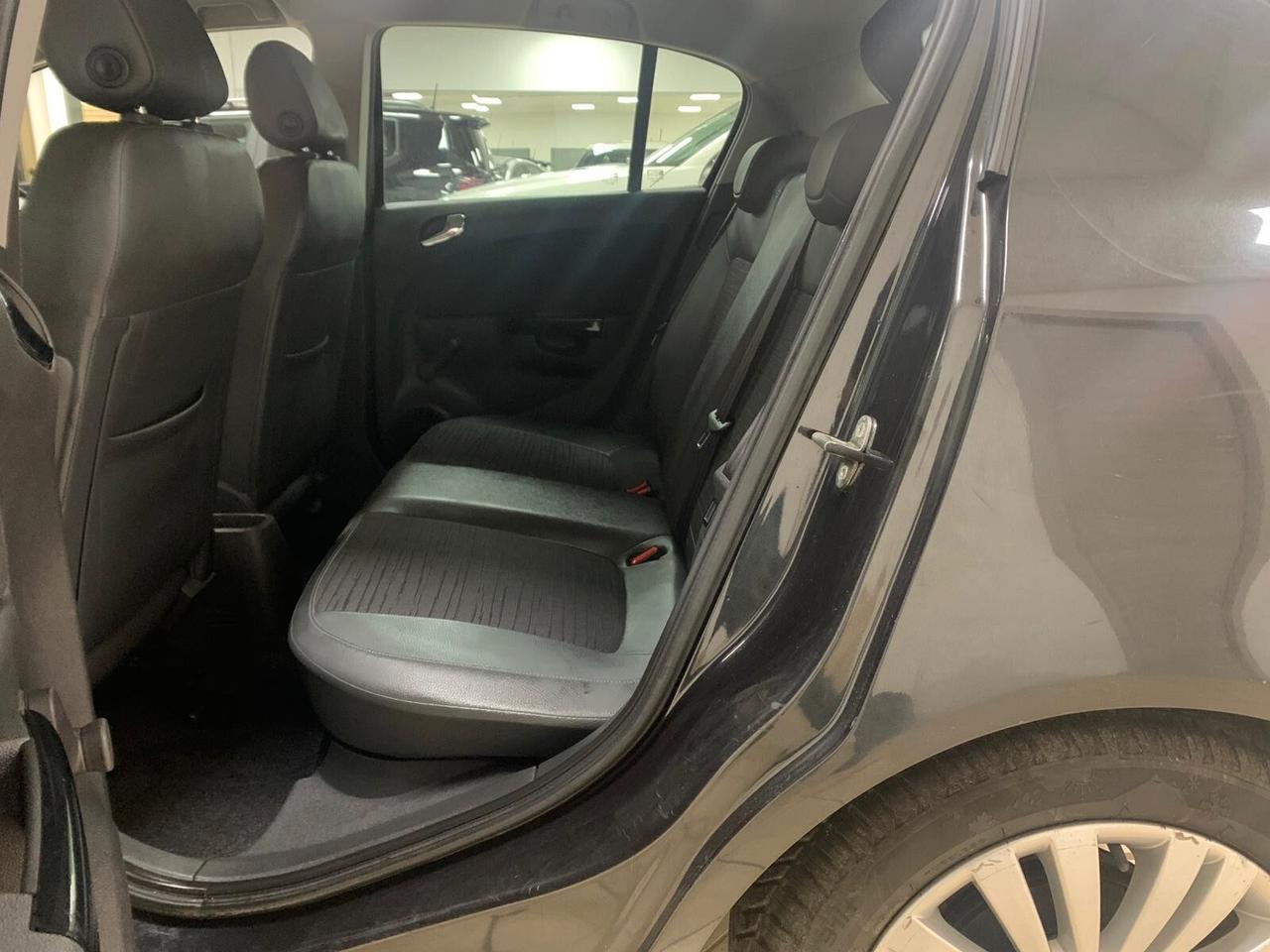 Opel Corsa 1.2 5 porte Sport