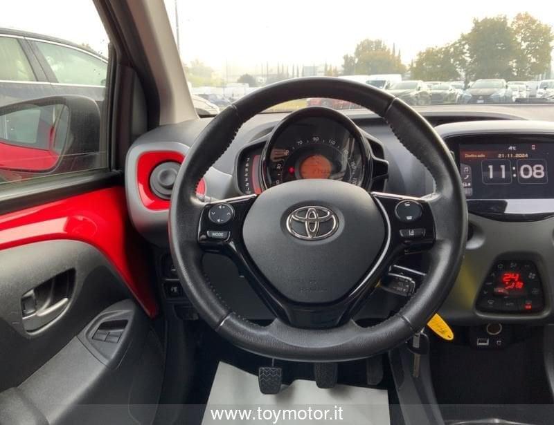 Toyota Aygo 2ª serie Connect 1.0 VVT-i 72 CV 5 porte x-play