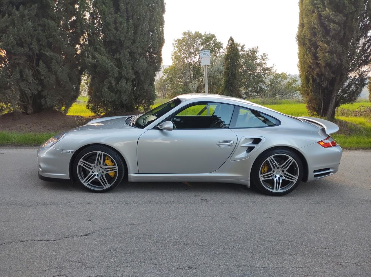 Porsche 911 Turbo Coupé carboceramici