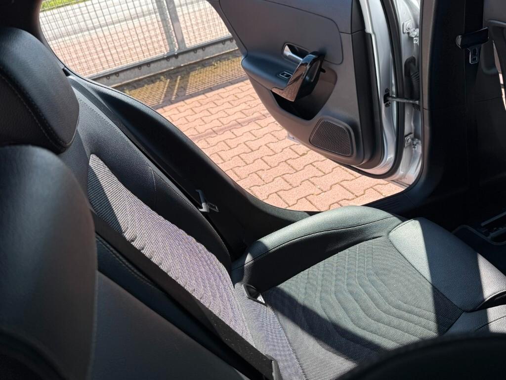 Mercedes-benz A 180 d Automatic Premium