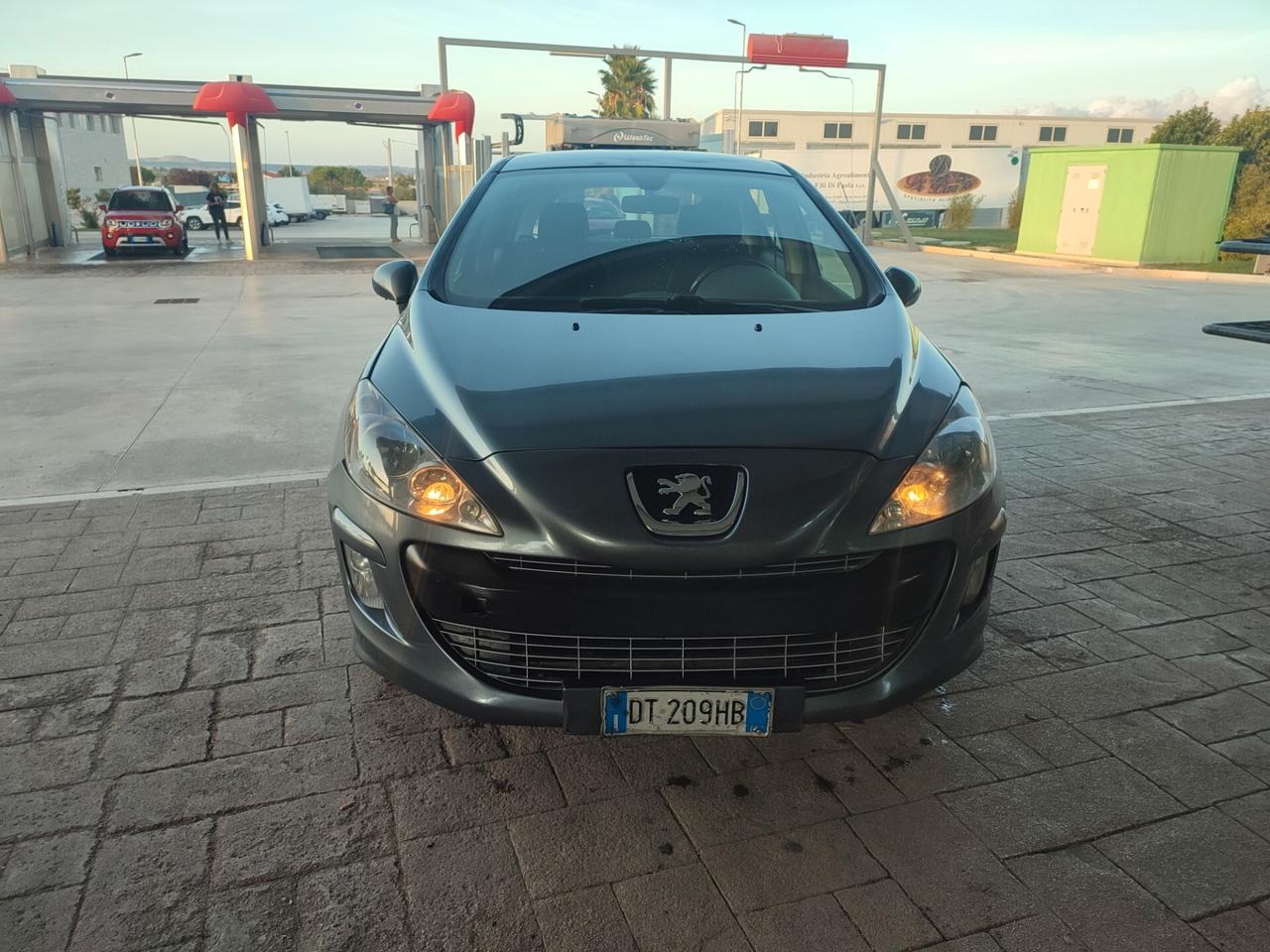 Peugeot 308 1.6 HDi 90CV FAP 5p. Premium