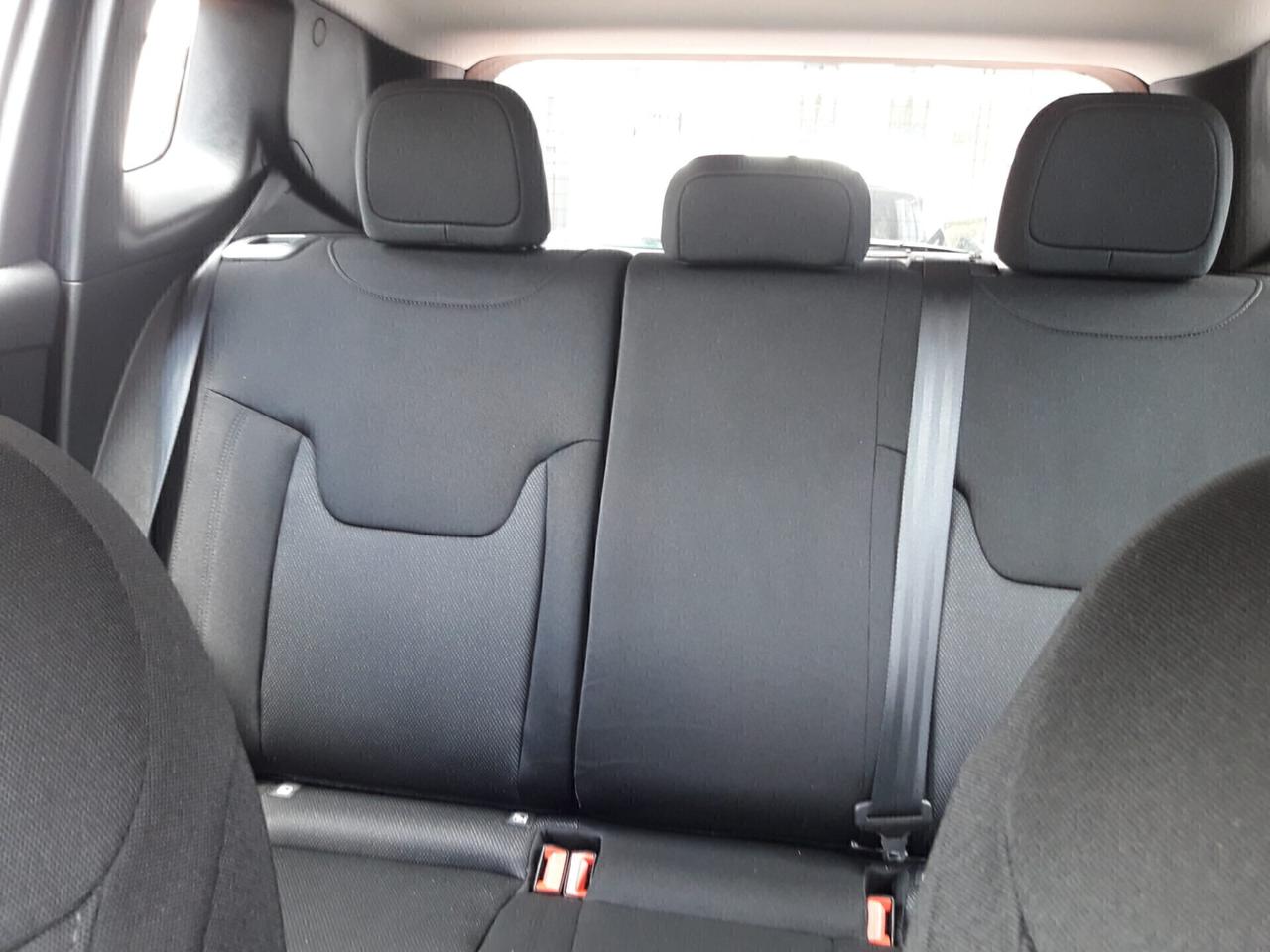 Jeep Renegade 1.6 Mjt 130 CV Business