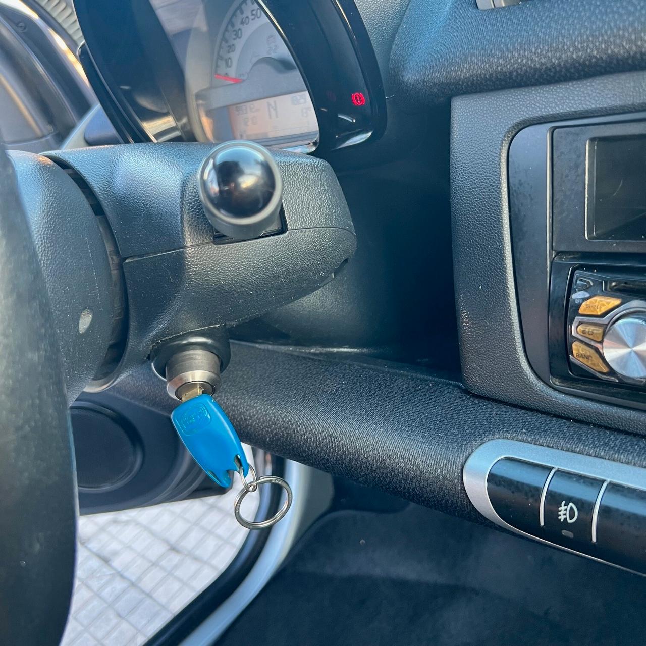 Smart ForTwo 1000 52 kW MHD coupé passion