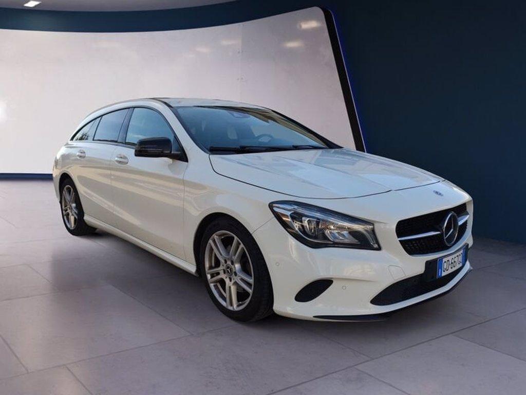 MERCEDES CLA 220 d S.W. Automatic Premium del 2017