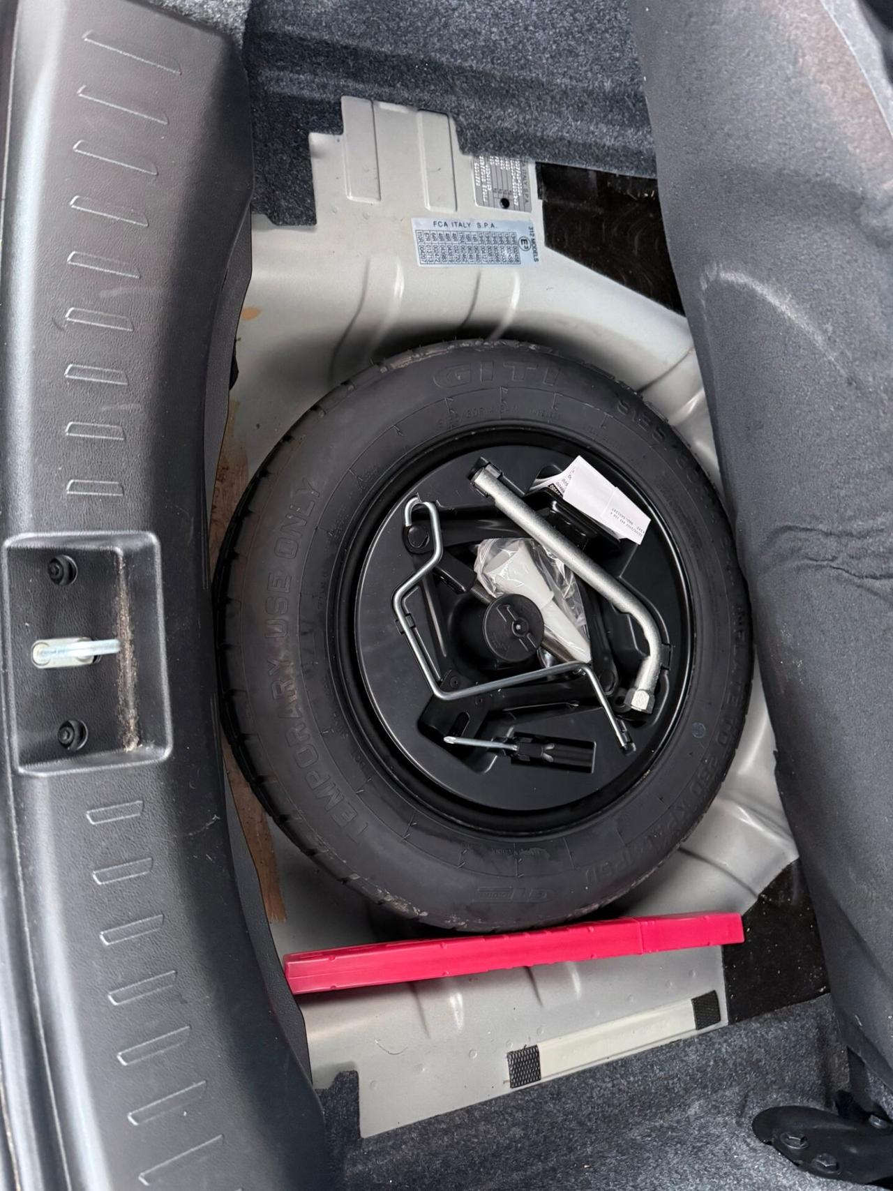 Lancia Ypsilon 1.0 FireFly 5 porte S&S Hybrid Ecochic Gold