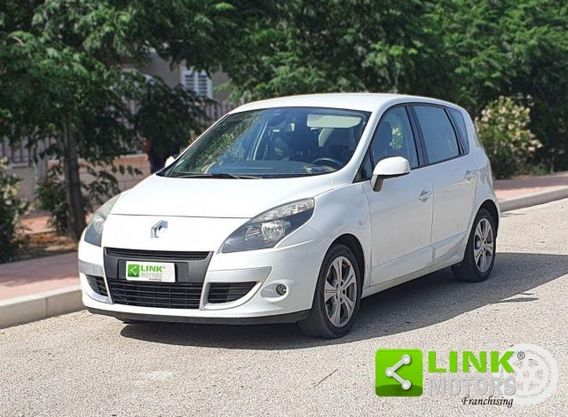 RENAULT D Scénic-X-Mod 1.5 Ci 110CV dynamique