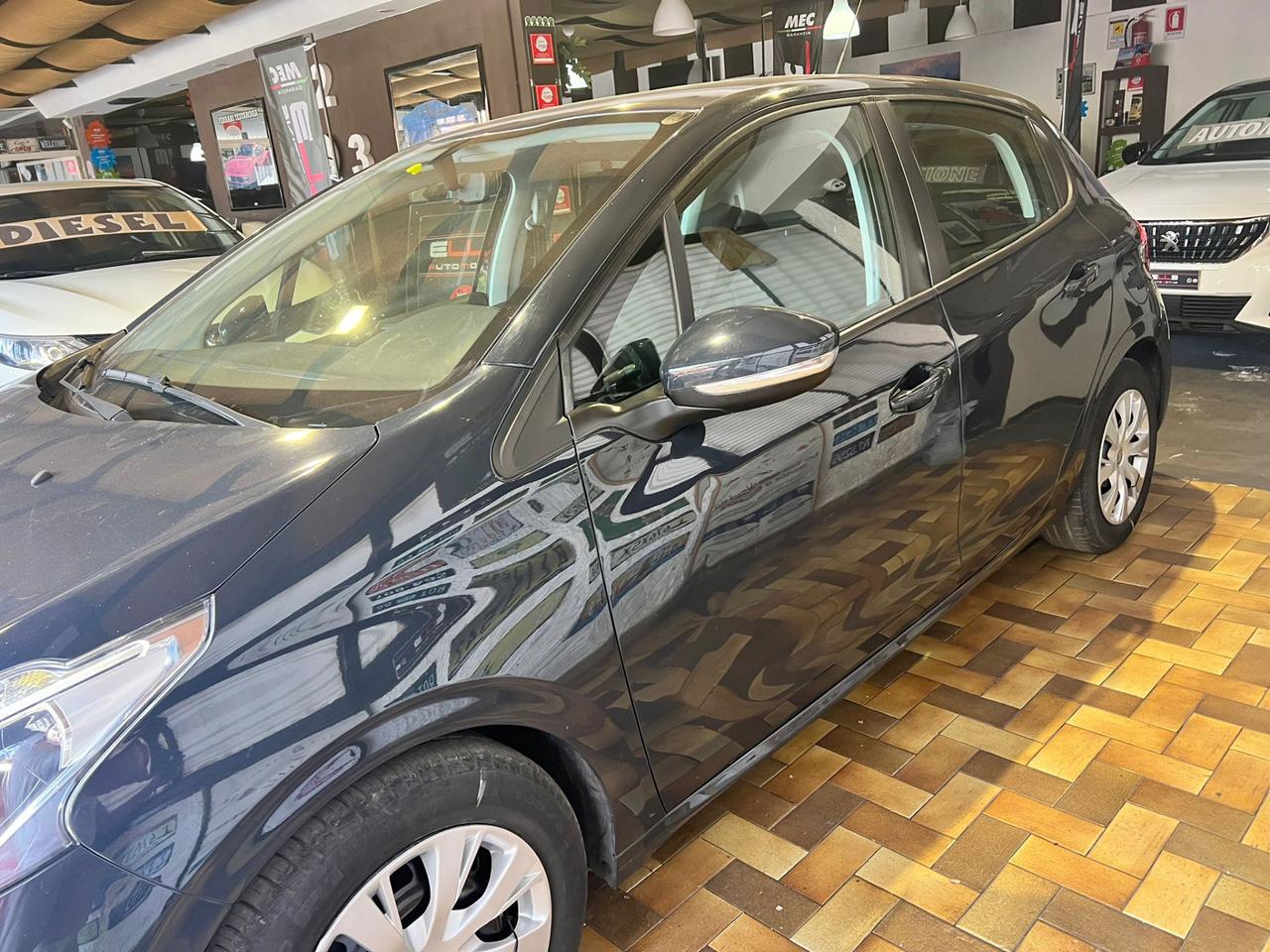 Peugeot 208 1.6 HDI 75 CV NEOPATENTATO