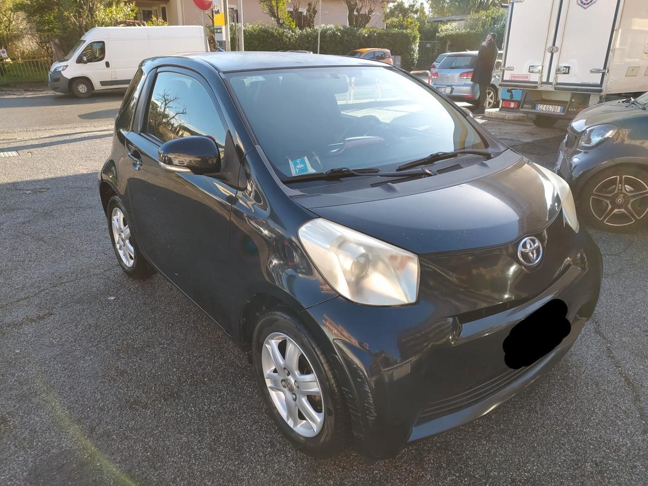 Toyota iQ 1.0