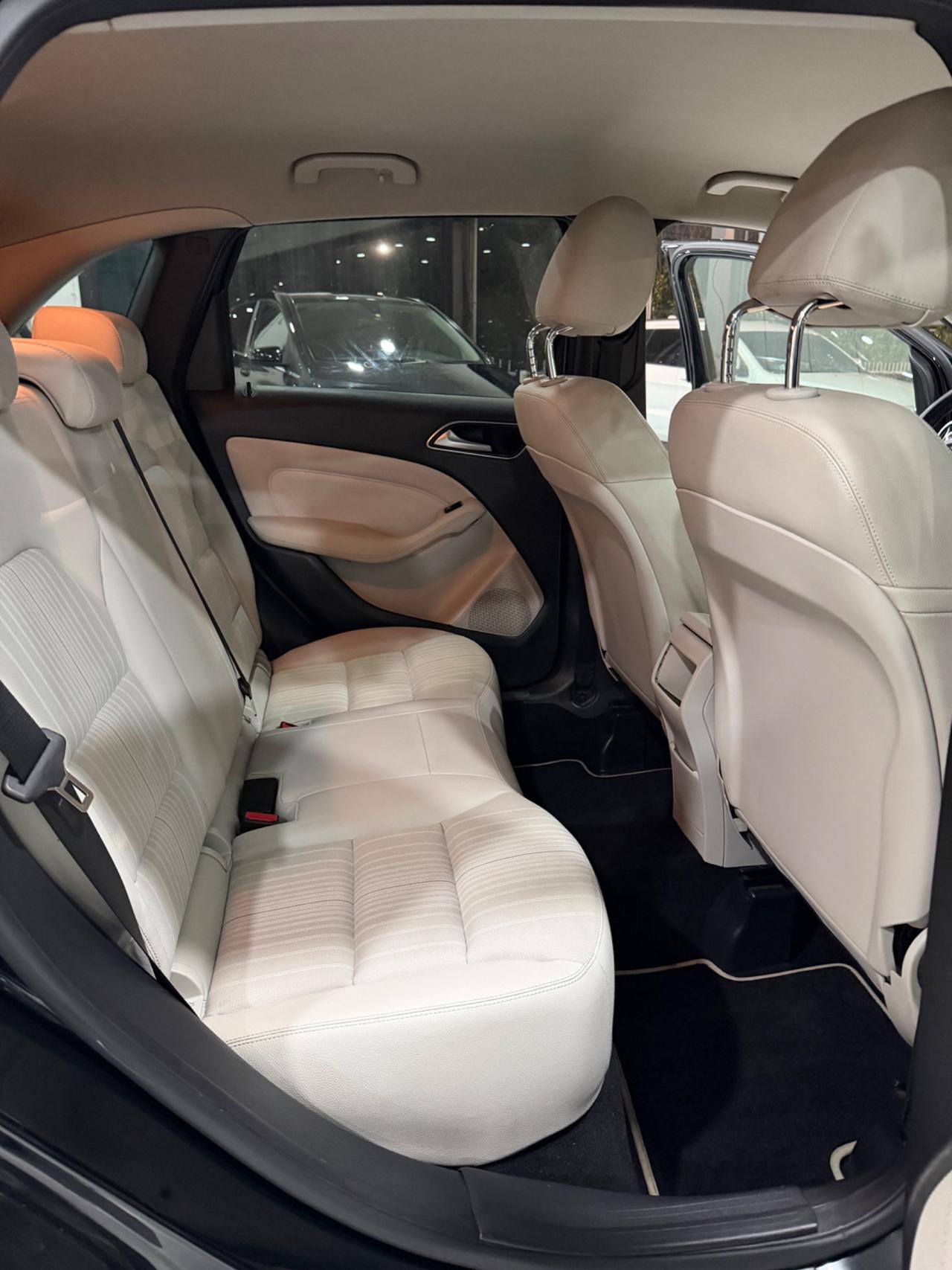 Mercedes-benz B 200 CDI Premium