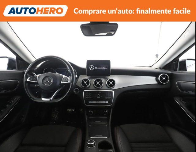 MERCEDES-BENZ CLA 200 d Automatic Premium