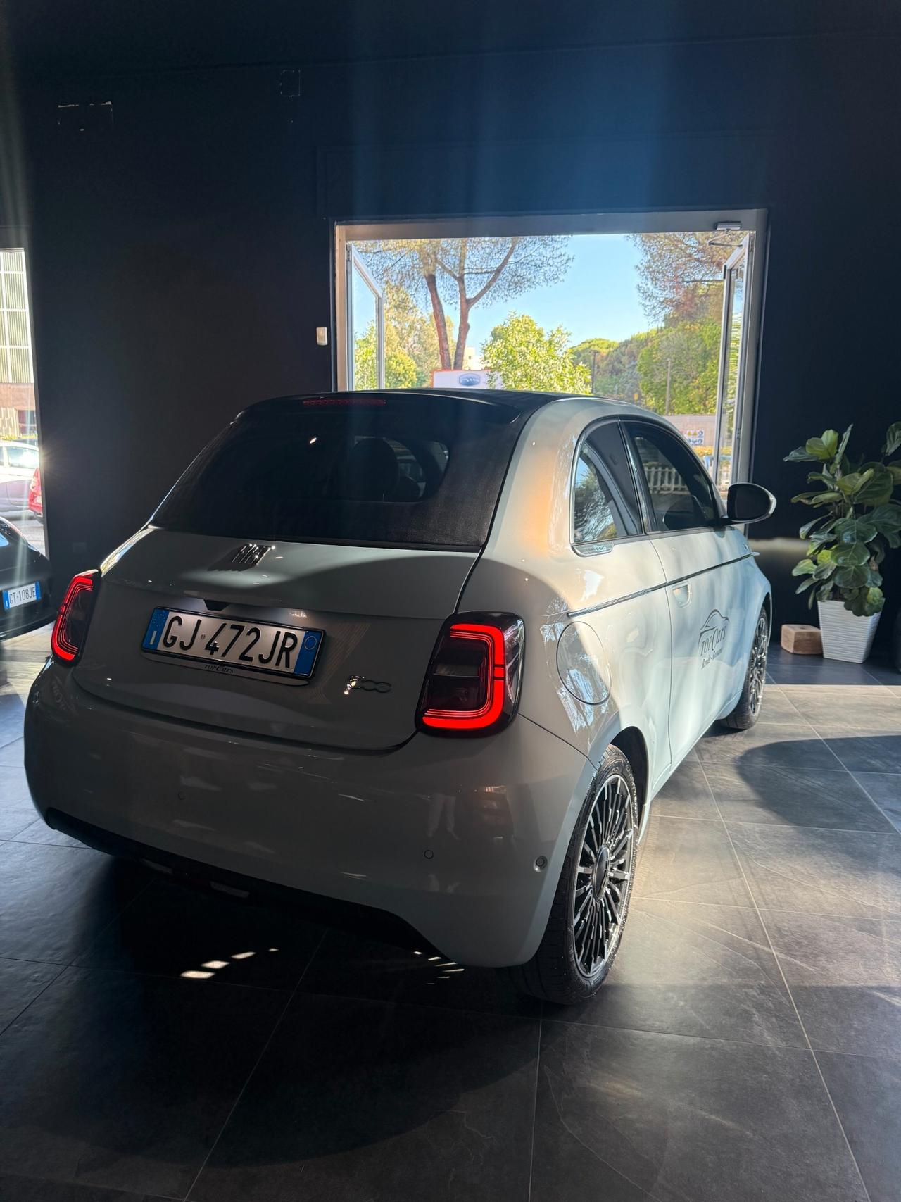 Fiat 500 500e Cabrio 42 kWh La Prima
