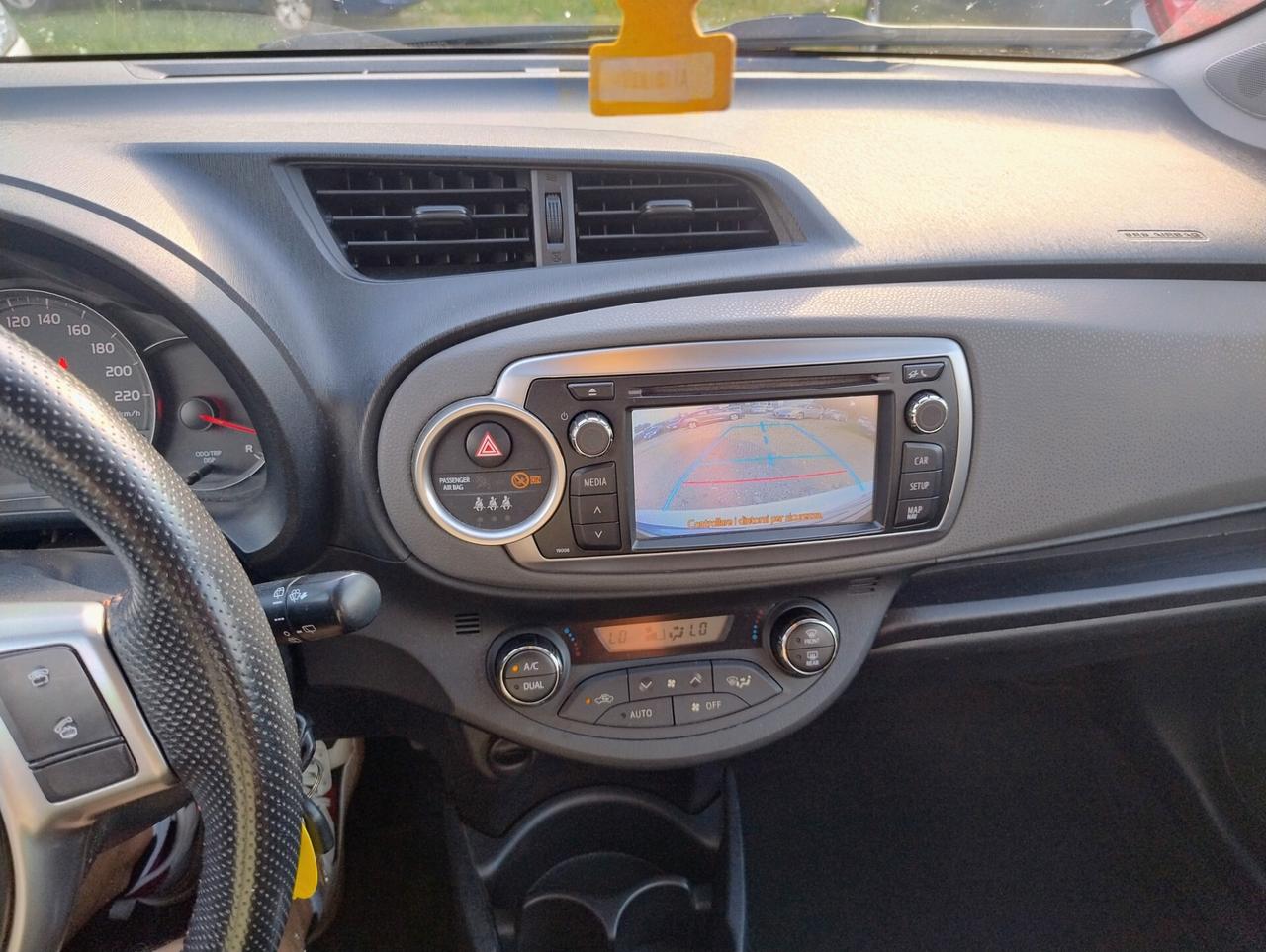 Toyota Yaris 1.3 5 porte Lounge