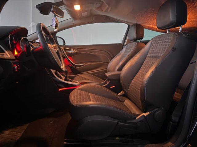 OPEL Astra GTC 1.6 Turbo 180CV 3 porte Cosmo S