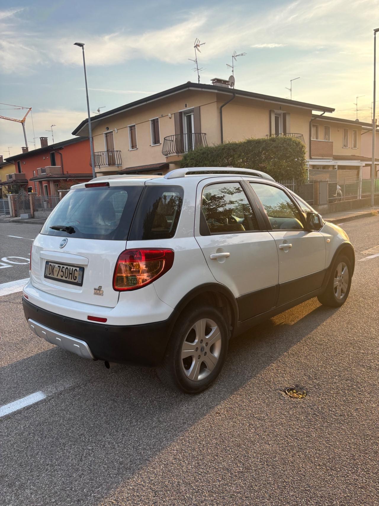 Fiat Sedici 1.9 MJT 4x4 Experience
