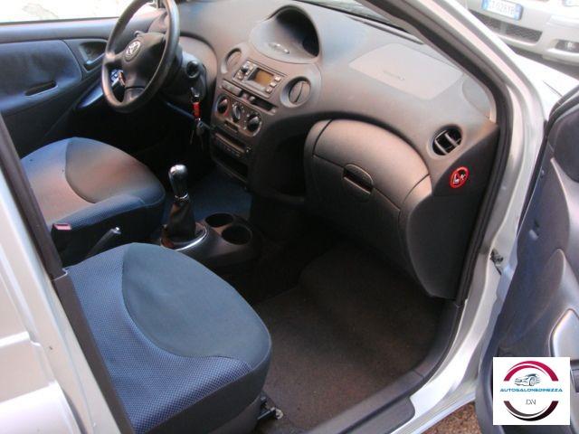 TOYOTA - Yaris - 16V 5 porte Expo Clima