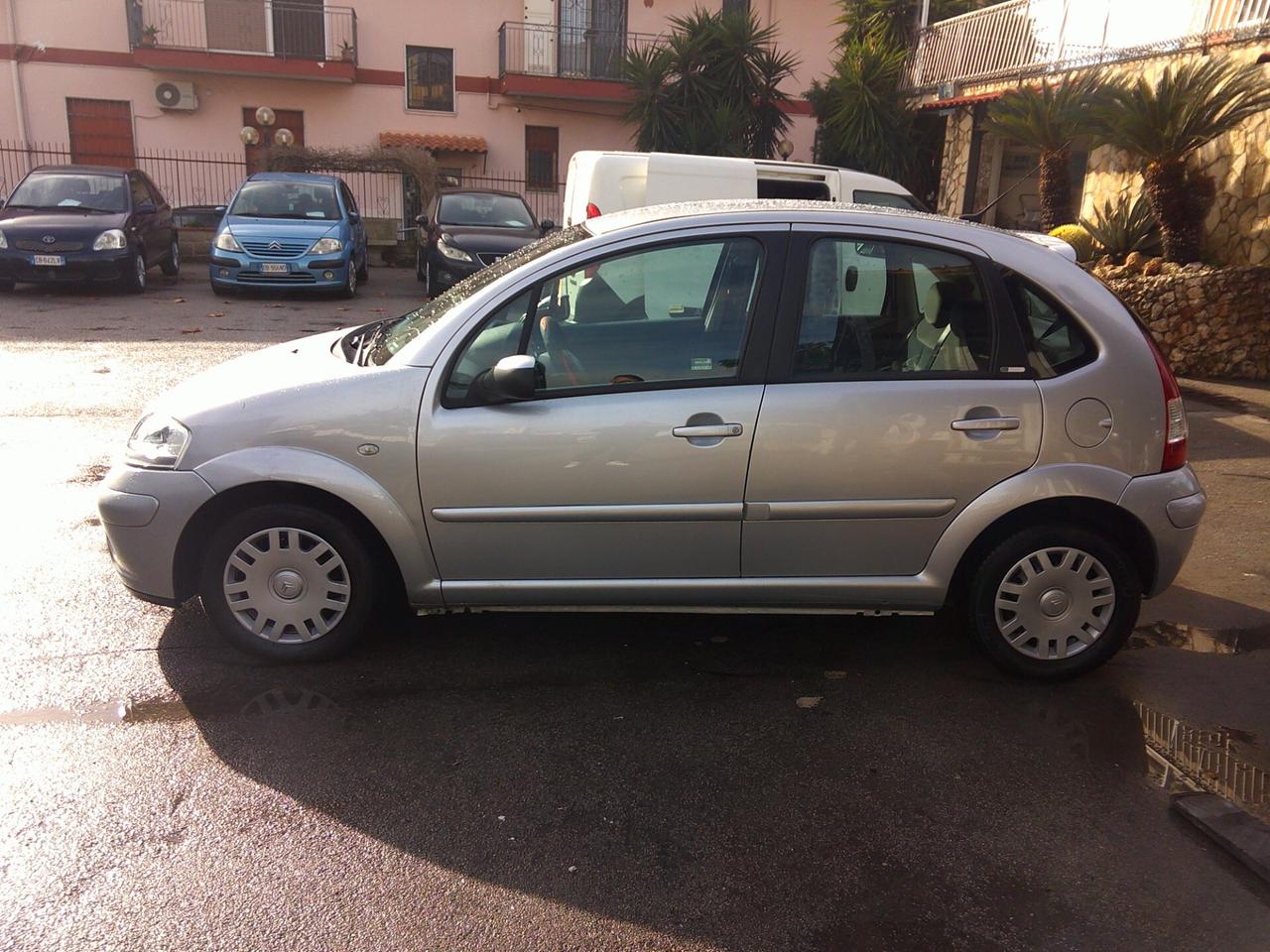 Citroen C3 1.1 airdream Exclusive 09