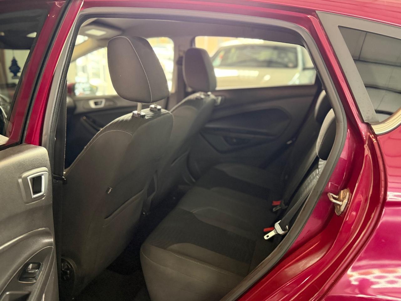 Ford Fiesta 1.5 TDCi 75CV 5 porte Titanium