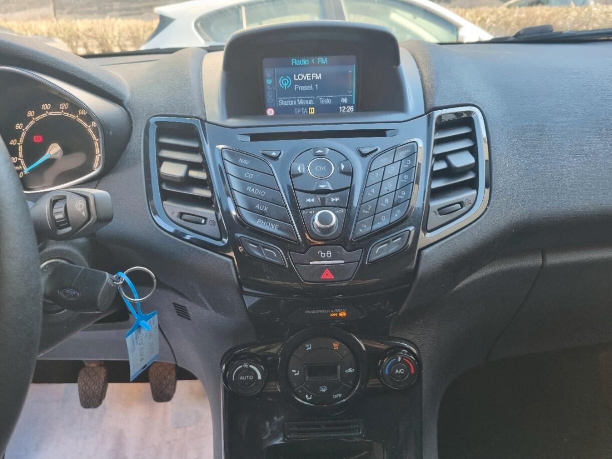 Ford Fiesta 1.5 TDCi 75CV 5 porte Titanium