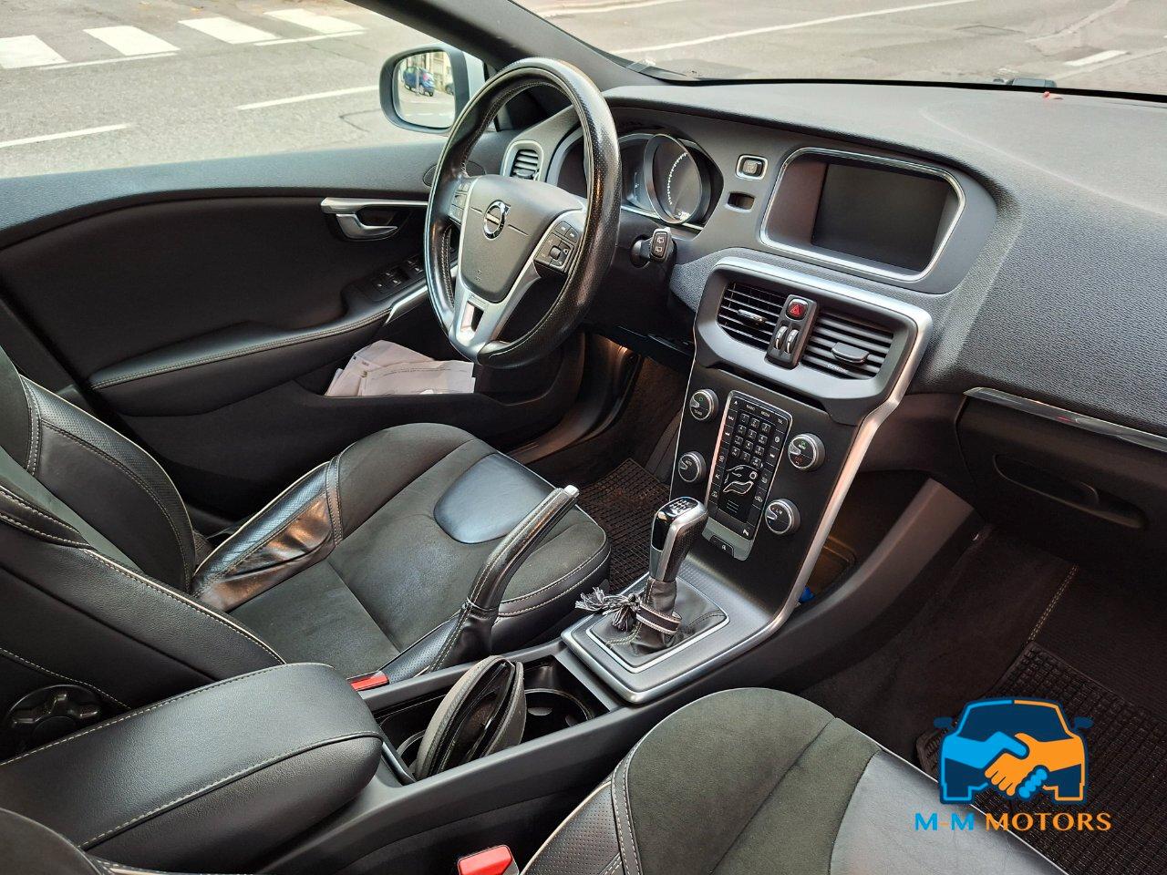 Volvo V40 2.0 d2 R-design Unico Proprietario