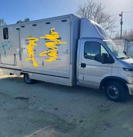 Iveco Daily 50 C11 trasporto per 3 cavalli patente B