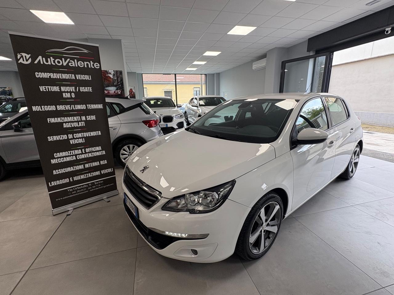 Peugeot 308 1.2 benzina 110cv 2016 neopatentati