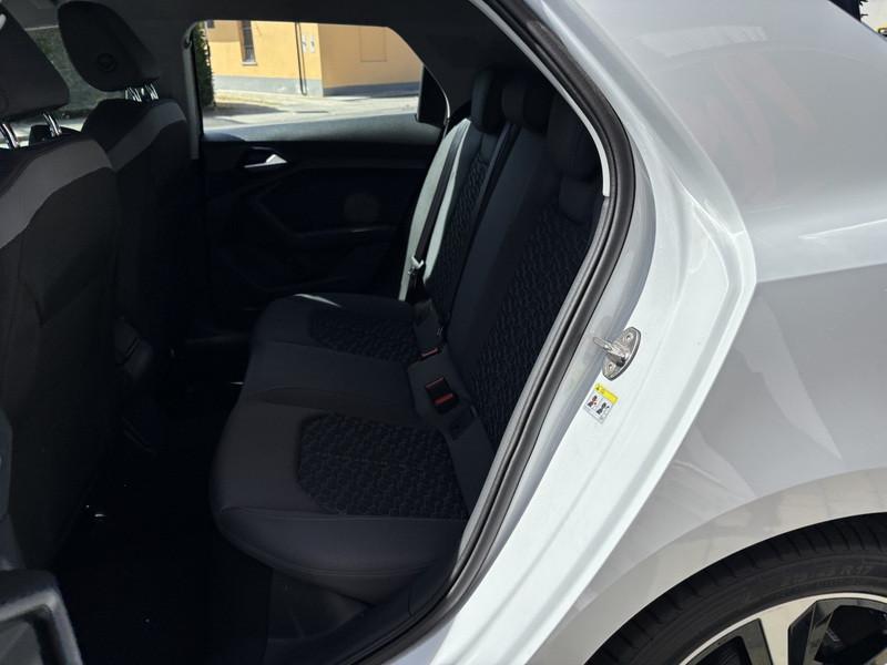 Audi A1 Sportback 30 1.0 tfsi S Line Edition 116cv s-tronic LED-PHONE APPS-17"