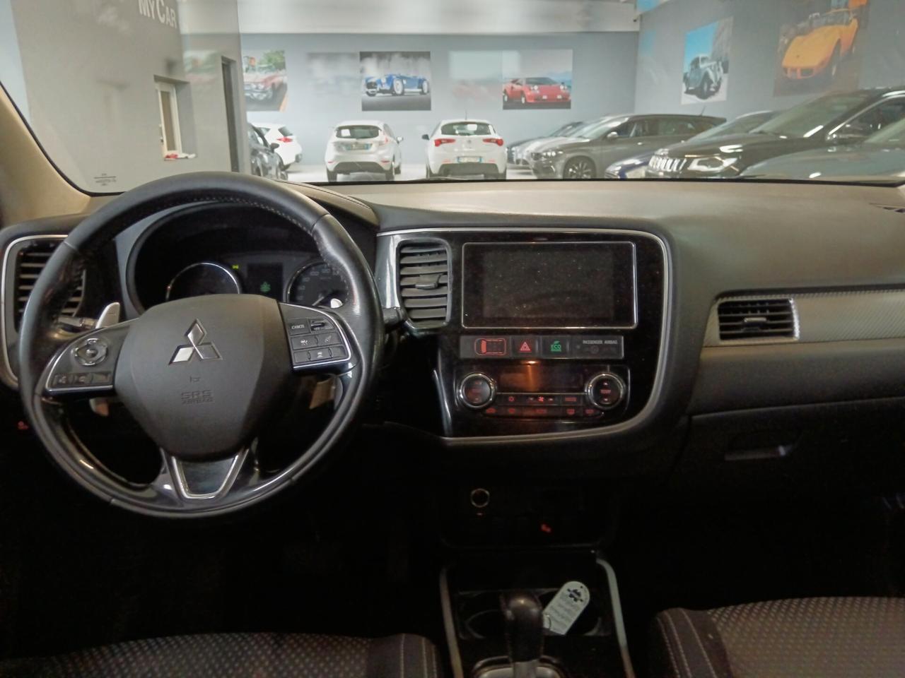 Mitsubishi Outlander 7 Posti 4x4 Diesel Automatico