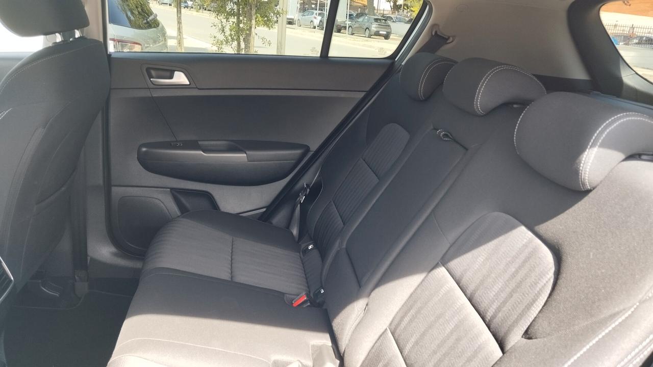 KIA SPORTAGE 1.6 HYBRID-RETROC-GARANZIA FULL