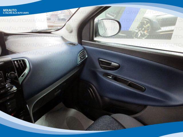 LANCIA Ypsilon Hybrid 1.0 FireFly 70cv 5 Porte Gold EU6 KM Ø