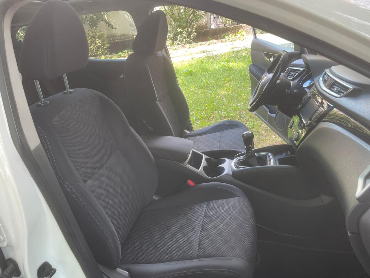 NISSAN QASHQAI 4WD 1.6 DCI TEKNA - GANCIO TRAINO
